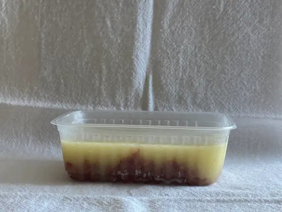 Escondidinho de mandioca com ragu de calabresa