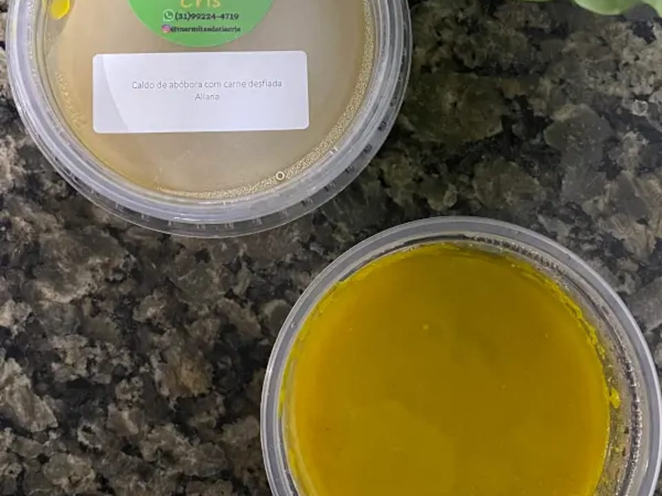 Caldo de abóbora com calabresa