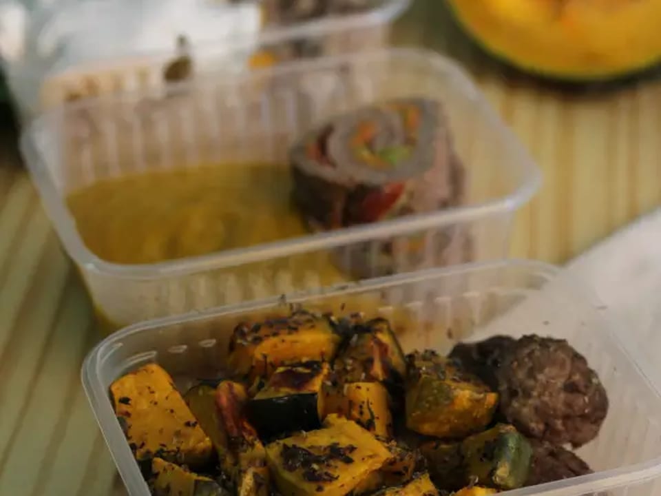 Almôndegas com abóbora assada