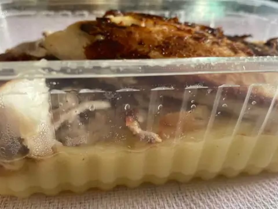 Tilápia com purê de mandioca